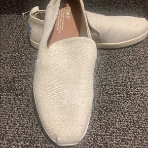 TOMS canvas shoes with metallic. Size 9.5